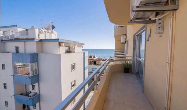 Apartment Refurbished 1 bedrooms Portimão - equipped, sea view, garage, balcony, air conditioning