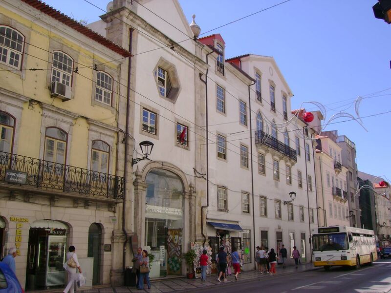Building Old to restore Coimbra