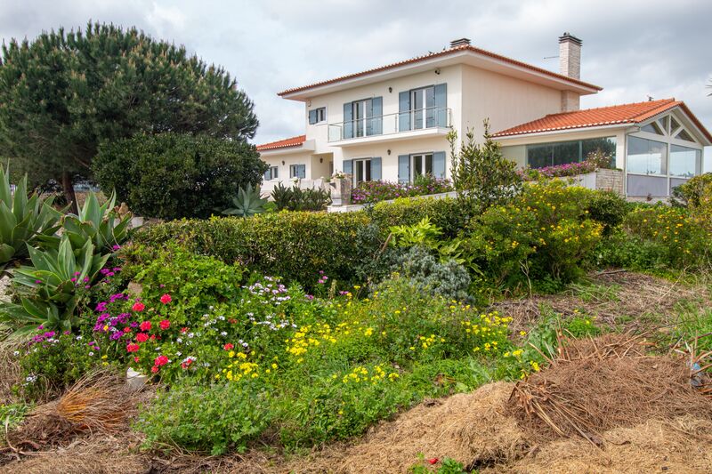 House 4 bedrooms Luxury Gorcinhos Ericeira Mafra - fireplace, garage, solar panels, air conditioning, garden