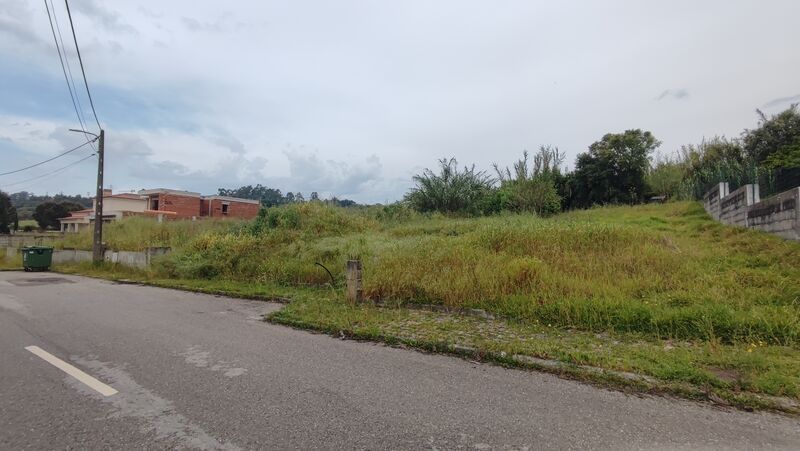 Terreno Urbano com projecto aprovado Andrinos Leiria - garagem, luz