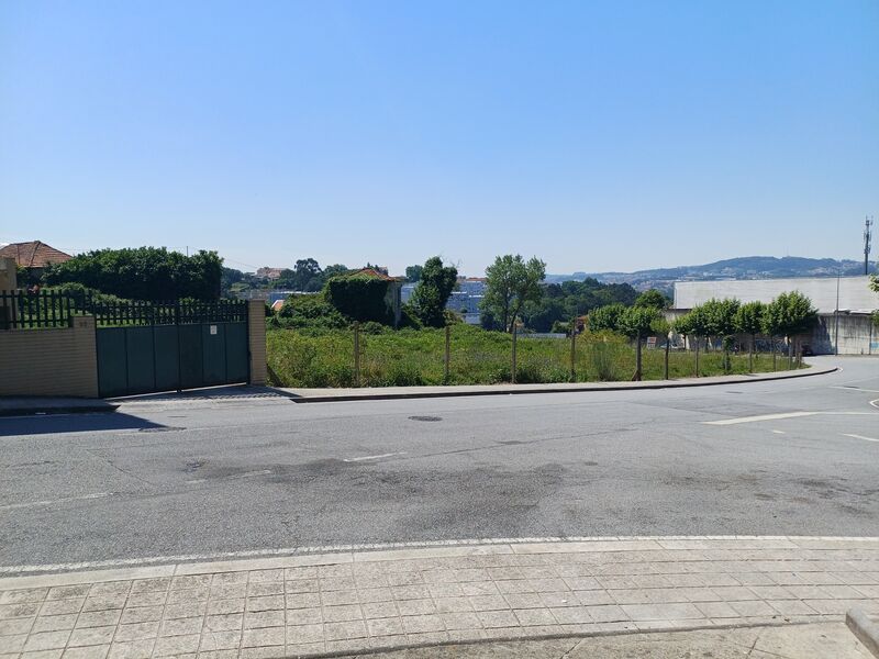 Land new for construction Gondomar - electricity, water
