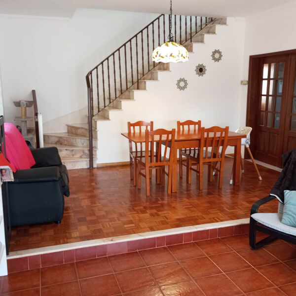 House 5 bedrooms Isolated Setúbal - barbecue, swimming pool, garden, garage