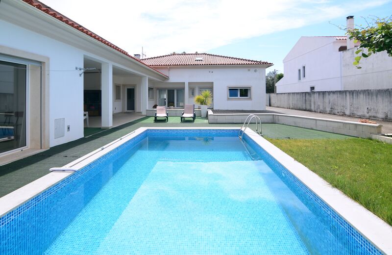 House V3 Luxury São Mamede Batalha - attic, quiet area, swimming pool, terrace, equipped