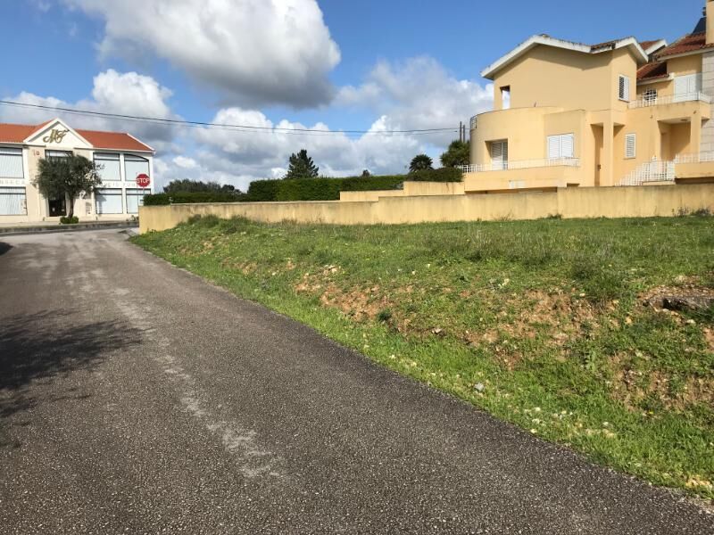 Lote de terreno plano Santa Maria dos Olivais Tomar - excelente vista, luz