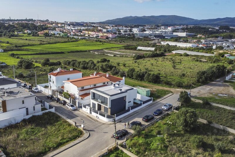 House V4 Luxury Bicesse Alcabideche Cascais - balcony, video surveillance, underfloor heating, solar panels, garden, heat insulation, alarm, swimming pool