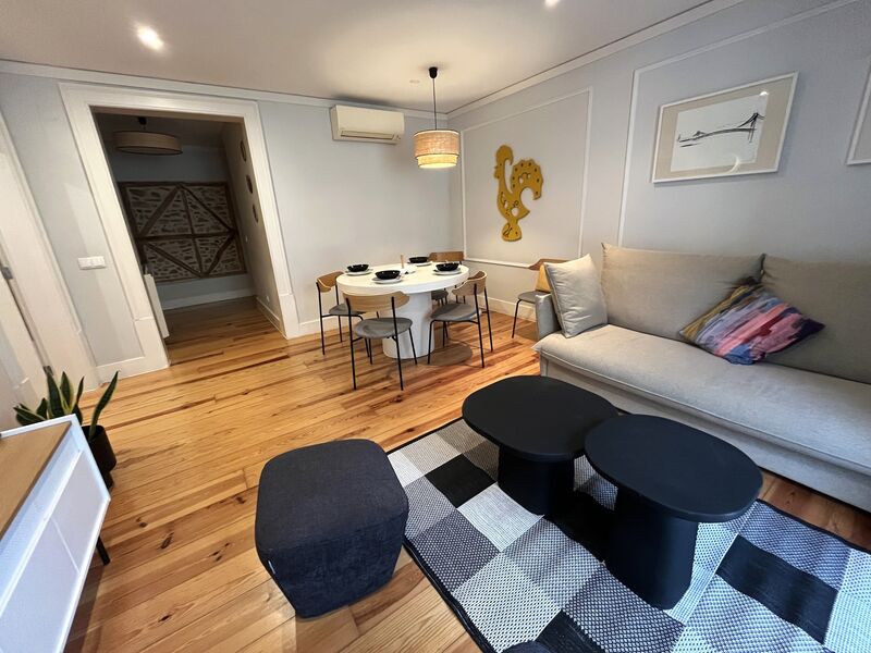 Apartment Modern in the center 2 bedrooms Santa Maria Maior Lisboa - sound insulation, air conditioning, 4th floor, kitchen, balcony, furnished, double glazing