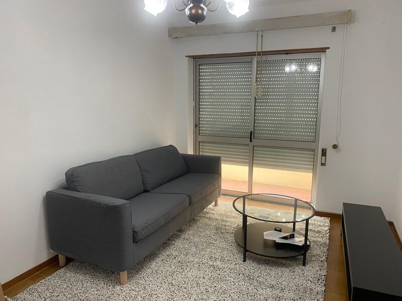 Apartamento T3+3 Nossa Senhora do Pópulo Caldas da Rainha - caldeira, varanda, aquecimento central, equipado