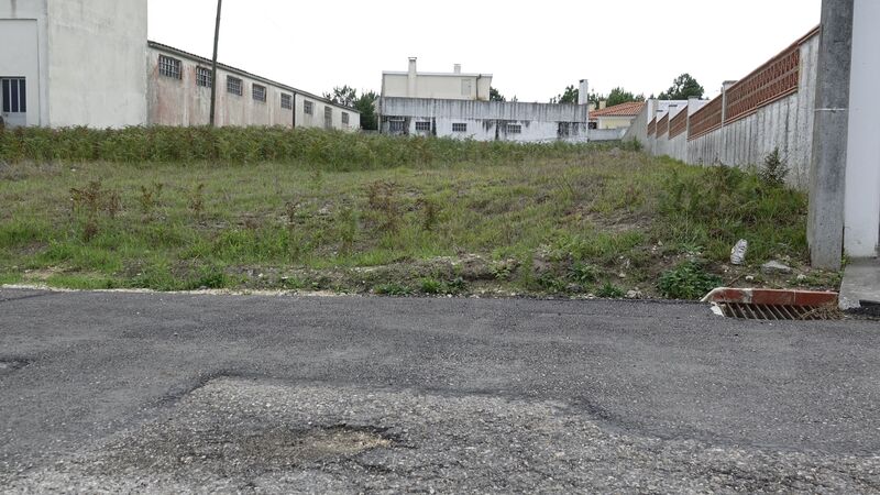 Terreno Rústico com 1191m2 Alcobaça - viabilidade de construção