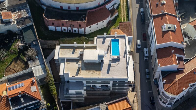 Apartment T2 Modern Sítio Nazaré - air conditioning, 2nd floor, barbecue, swimming pool, balcony