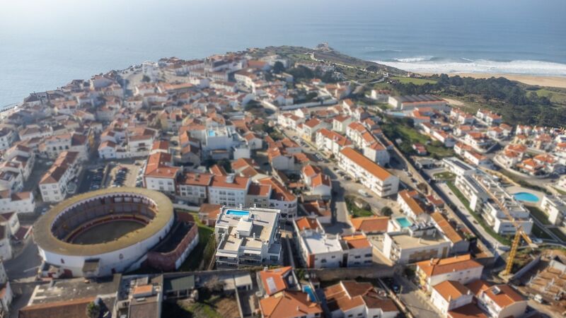 Apartment T2 Modern Sítio Nazaré - air conditioning, 2nd floor, barbecue, swimming pool, balcony