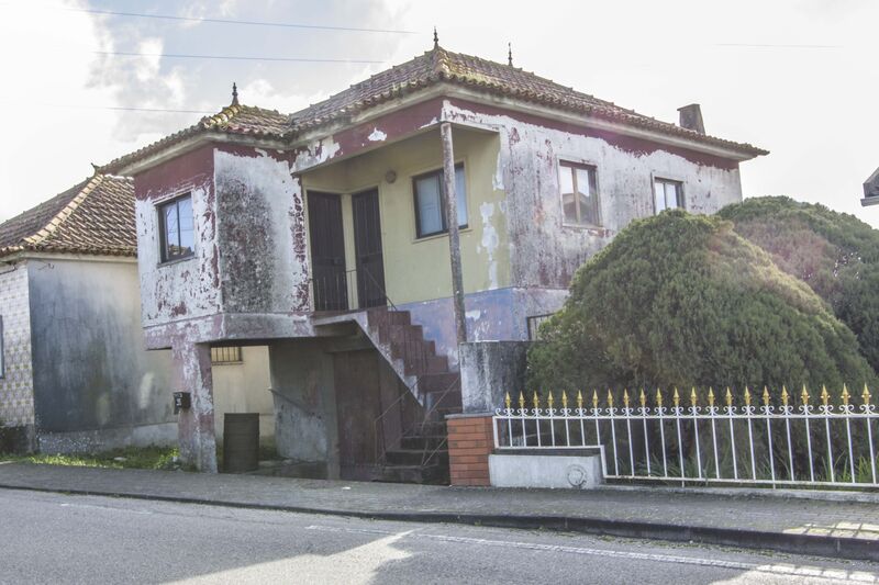 House V2 Isolated for remodeling Regueira de Pontes Leiria