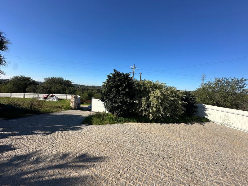 Terreno Rústico com 3350m2 Vale de Silveira Boliqueime Loulé - electricidade, furo, água