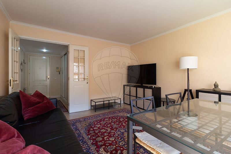 Apartment 1 bedrooms Avenidas Novas Lisboa - equipped, air conditioning, central heating, parking space, garden, garage, furnished