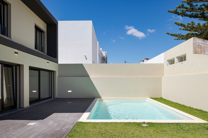 Moradia V4 nova Sassoeiros Cascais - varanda, zona calma, jardim, terraço, piscina