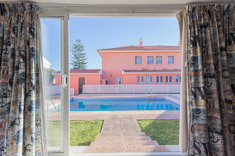 House 7 bedrooms Parede Cascais - swimming pool, double glazing, garage, garden, automatic irrigation system