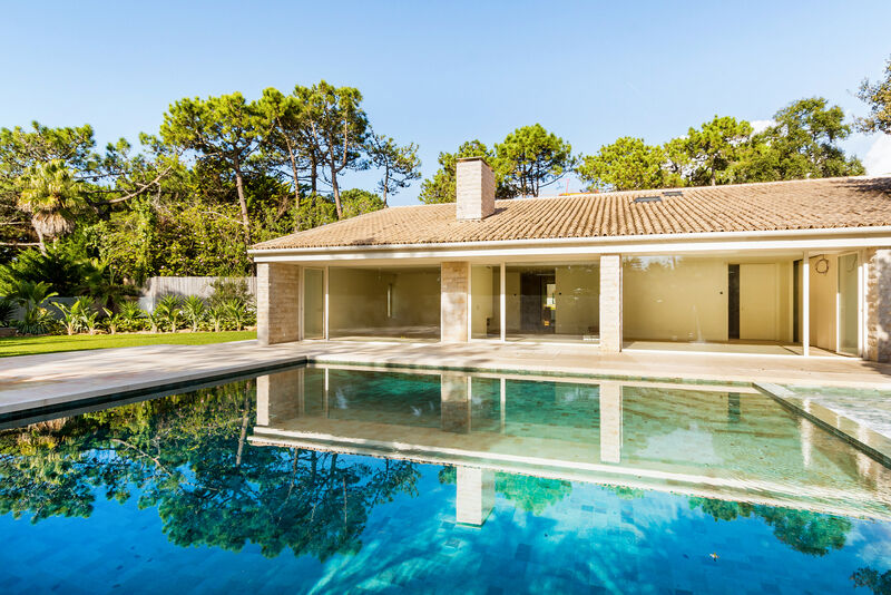 House V5 Renovated Quinta da Marinha  Cascais - balconies, garage, underfloor heating, alarm, solar panels, garden, balcony, fireplace, equipped, swimming pool