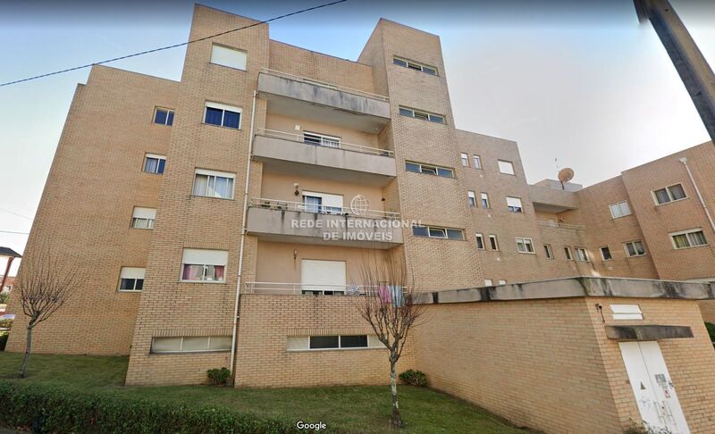 Apartamento T2 no centro Arcozelo Vila Nova de Gaia - varandas, garagem