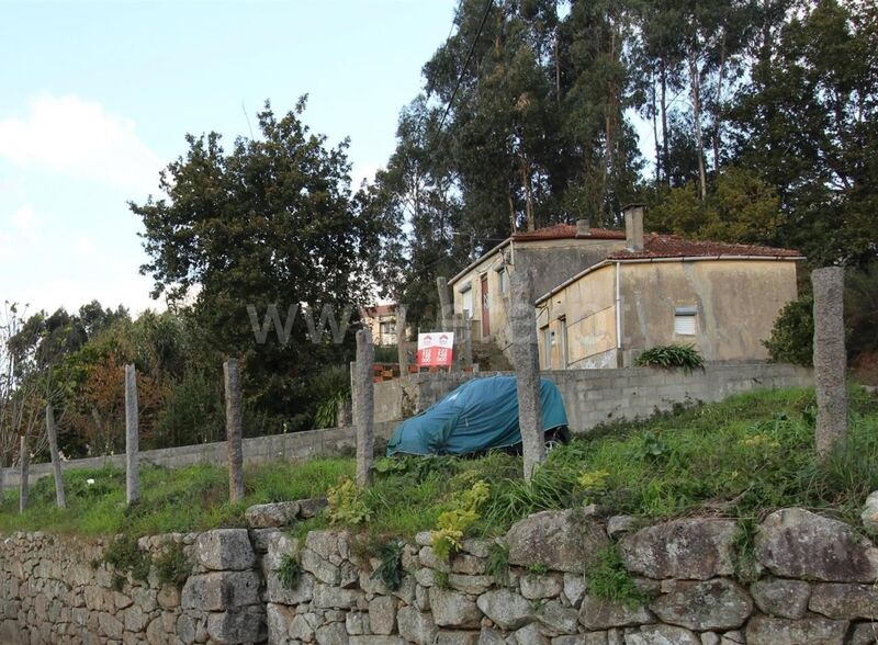 House to rebuild Avintes Vila Nova de Gaia