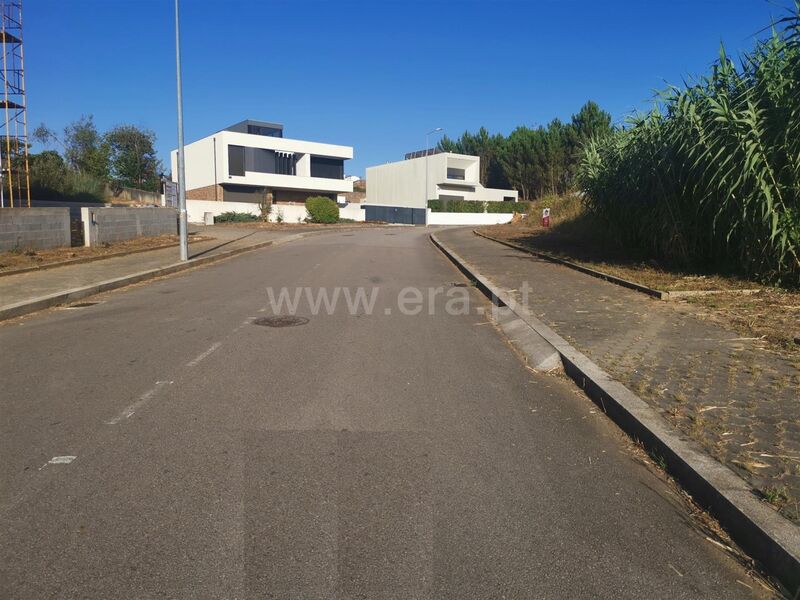 Land with 803sqm Pedroso Vila Nova de Gaia