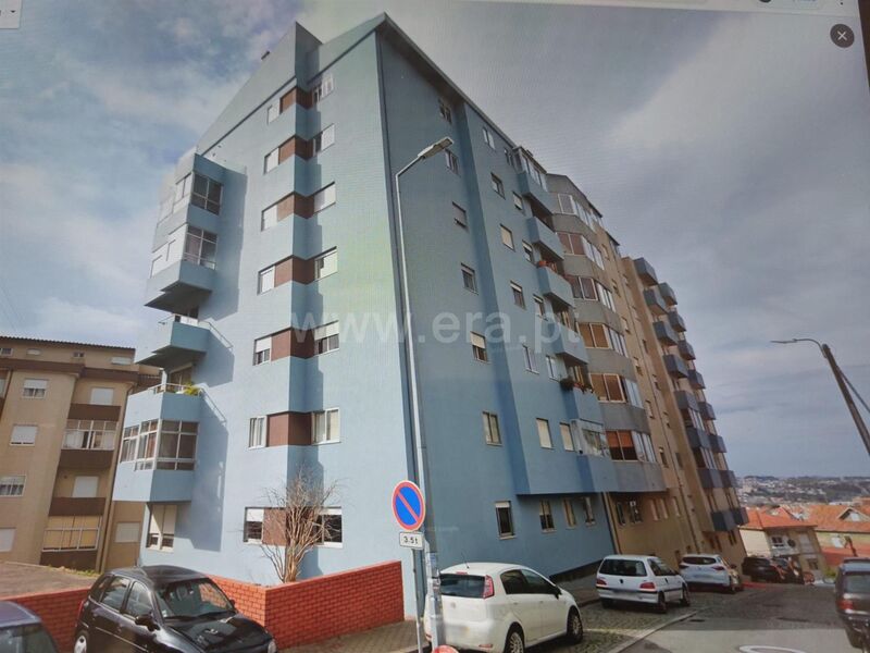 Apartamento com boas áreas T3 Oliveira do Douro Vila Nova de Gaia
