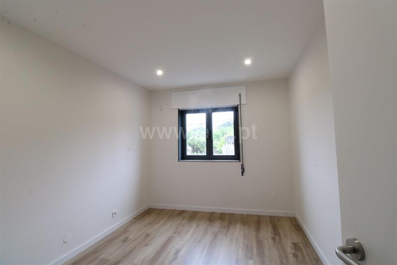 Apartment 2 bedrooms Oliveira do Douro Vila Nova de Gaia - garage, balcony, air conditioning, equipped