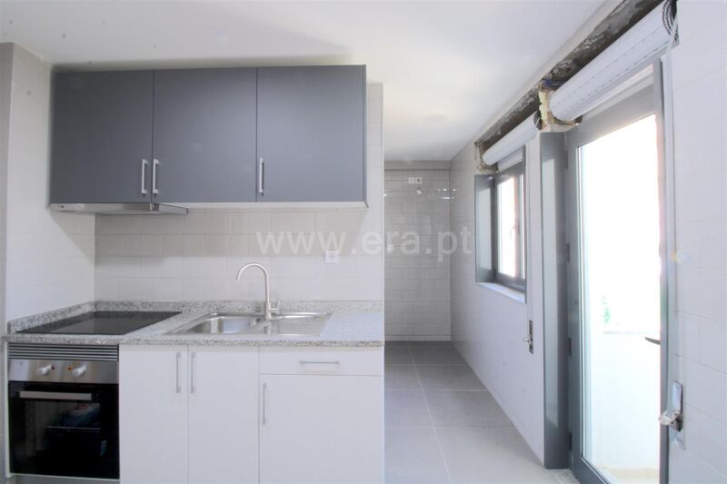 Apartment T2 Oliveira do Douro Vila Nova de Gaia - , ,