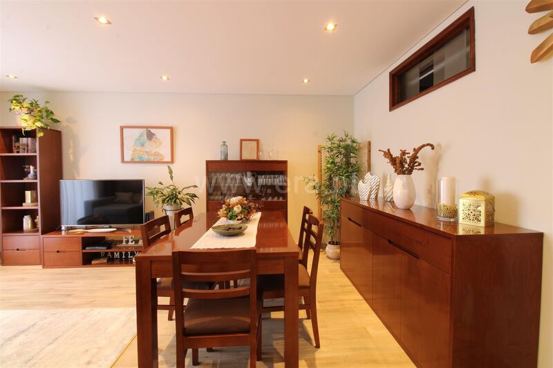 Apartment T3 Renovated Oliveira do Douro Vila Nova de Gaia - gardens, garage