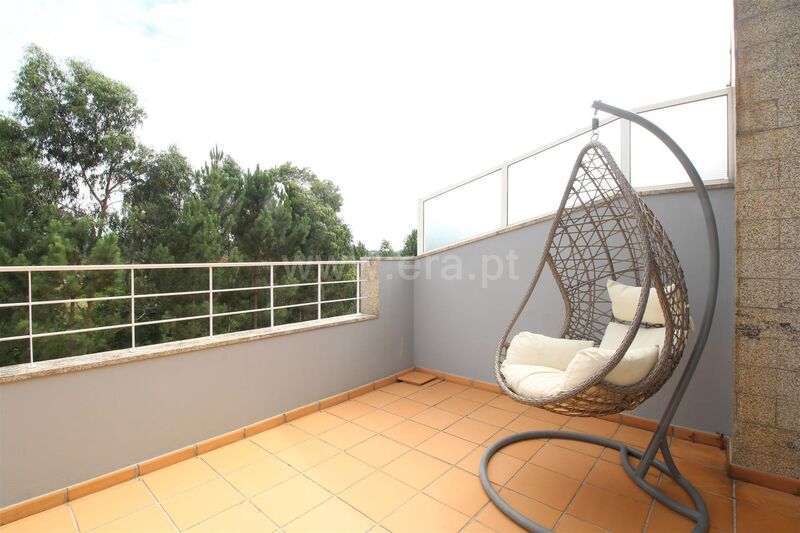House V4 Vila Nova de Gaia - air conditioning, garage, central heating, balconies, terraces, balcony, terrace, barbecue, automatic gate, gardens