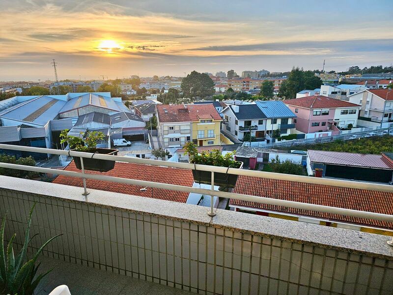 Apartment spacious 2+1 bedrooms Vila Nova de Gaia - 5th floor, fireplace, balconies, balcony, garage, kitchen