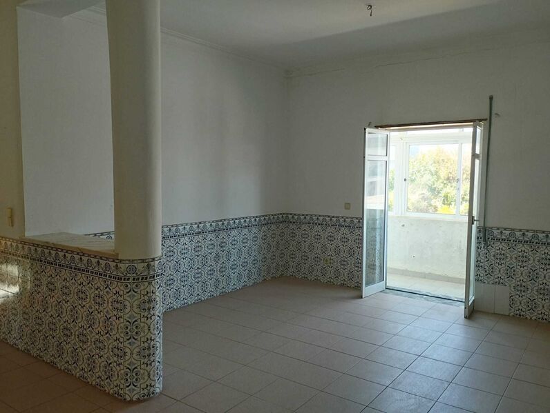Apartment T3 Lagoa (Algarve) - 2nd floor, quiet area, garage, balcony, terrace, store room, 1st floor