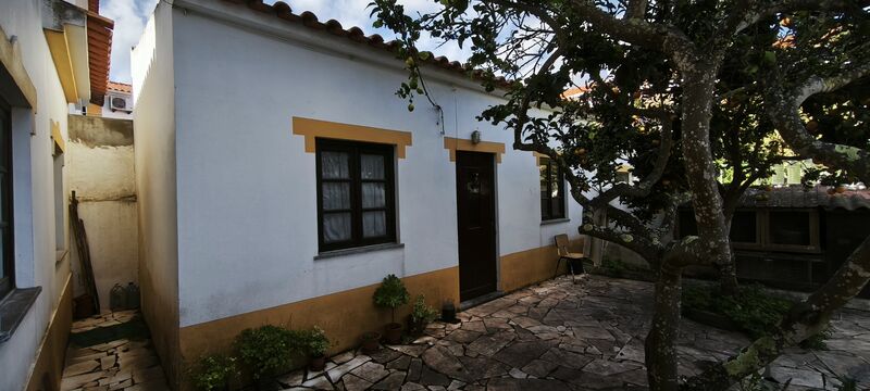 House V5 Vila Nova de Milfontes Odemira - garage, balcony, backyard, fireplace, barbecue