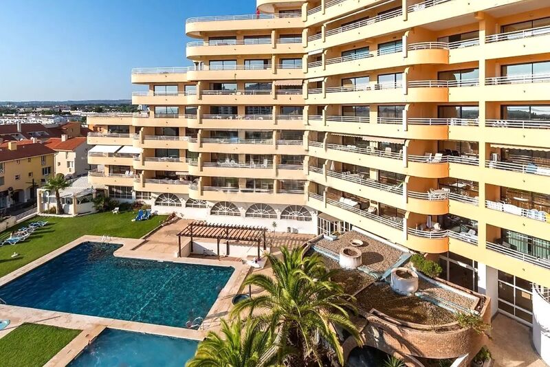 Apartment T1 Renovated in the center Quarteira Loulé - air conditioning, furnished, equipped, sea view, sauna, swimming pool, balcony, double glazing, garden