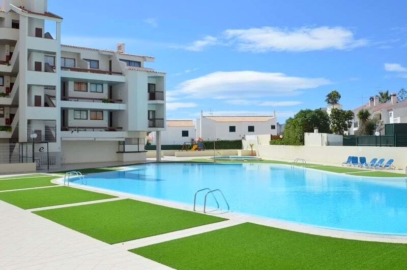 Apartamento Remodelado T1 Albufeira - piscina, varanda, parque infantil