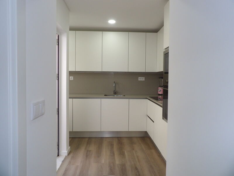 House 1 bedrooms Refurbished Lidl – Luso Barreiro - barbecue