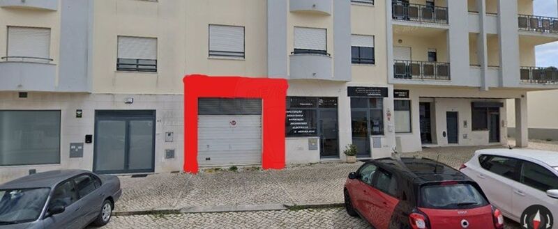 Garage Closed with 20sqm Almada - store room, easy access
