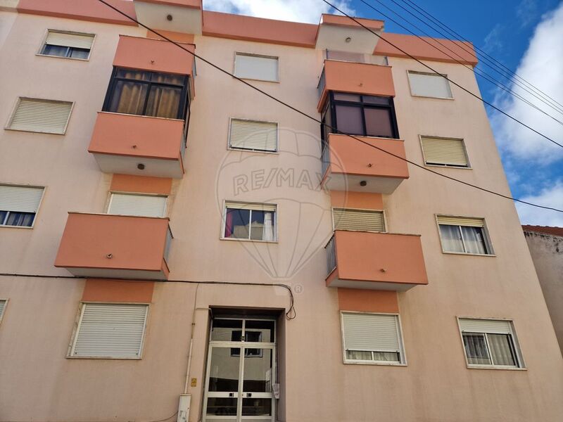 Apartment Refurbished 3 bedrooms Sintra - store room, great location