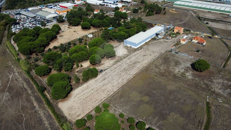 Land with 7743sqm Benavente - shed, water, electricity, garage, water hole