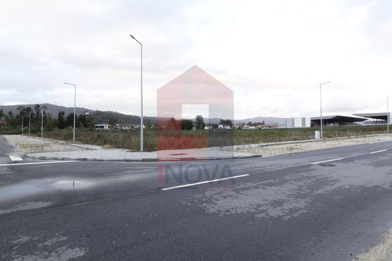 Land with 5538sqm Figueiredo Amares - easy access, great location