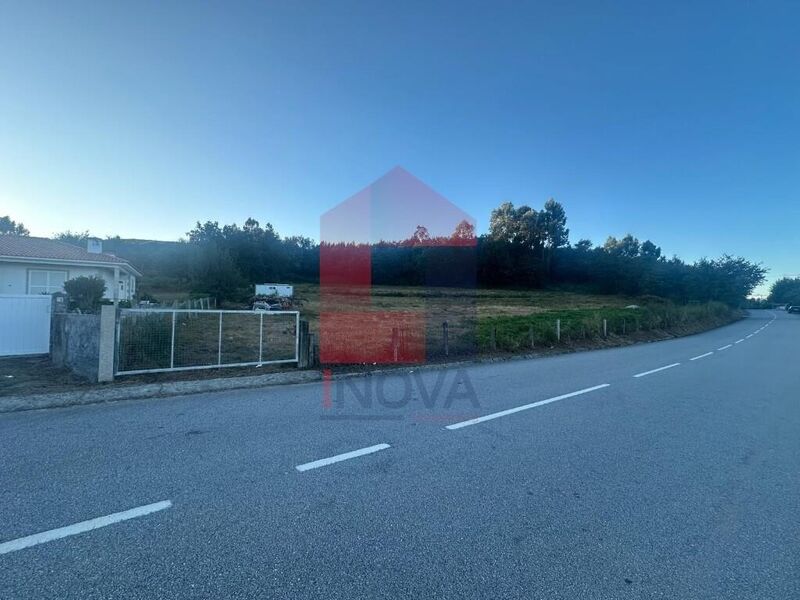 Land with 6398sqm Codeceda Vila Verde - easy access