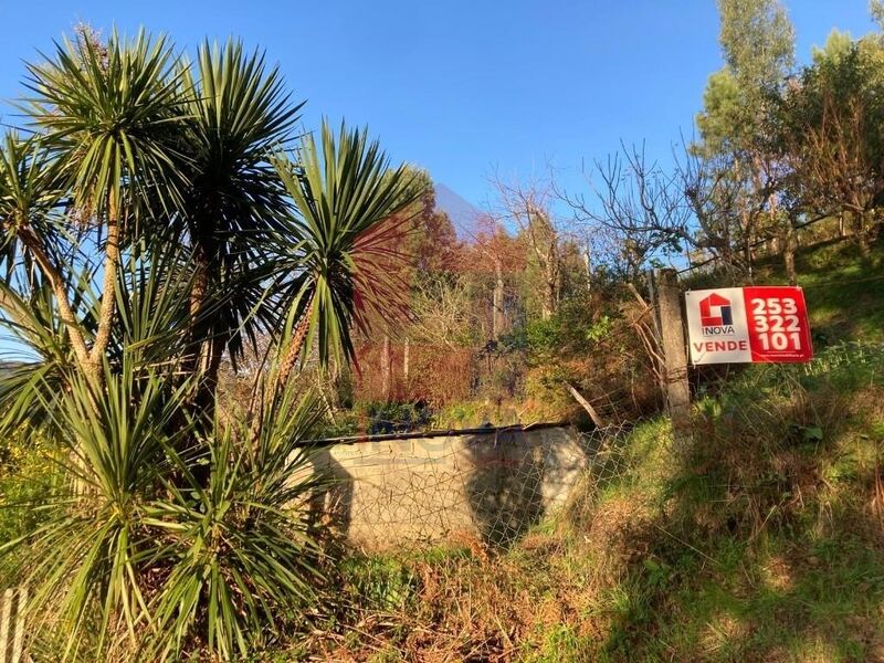 Land with 1106sqm Valdreu Vila Verde