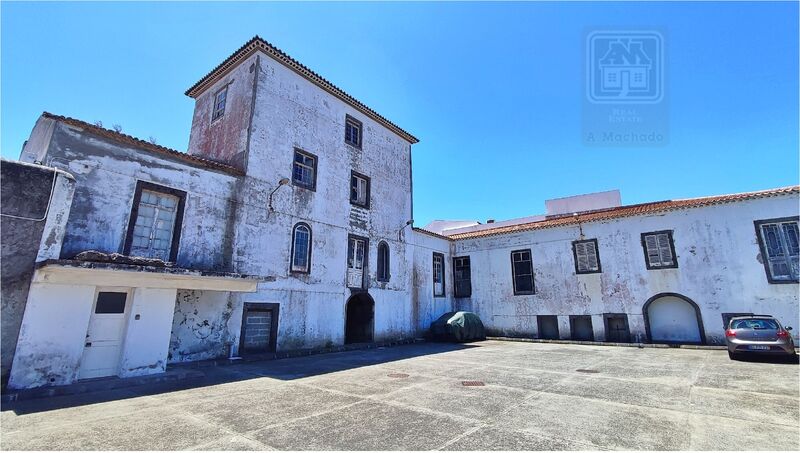 Building Luxury for construction São José Ponta Delgada - central location, easy access, privileged location