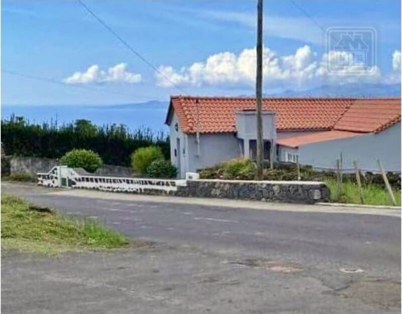 House V3 Calheta Calheta (São Jorge) - garage, swimming pool, garden