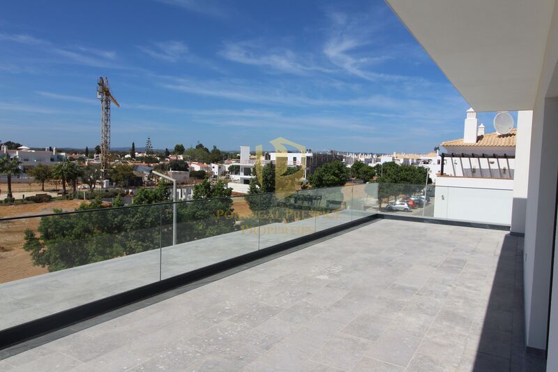 апартаменты T1+1 новые Quinta da Gomeira Tavira - солнечная панель, двойные стекла, гаражное место, гараж, солнечные панели, веранда, система кондиционирования, бассейн