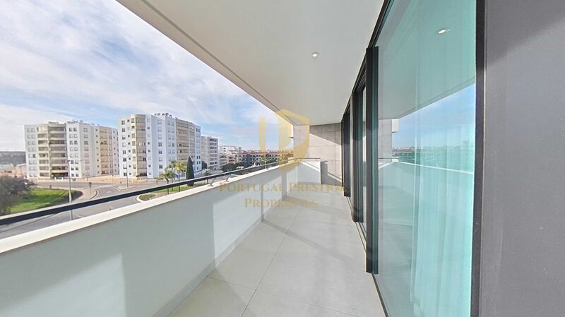 Apartment T3 Duplex near the beach São Gonçalo de Lagos - air conditioning, terrace, kitchen, thermal insulation, swimming pool, sauna, sea view