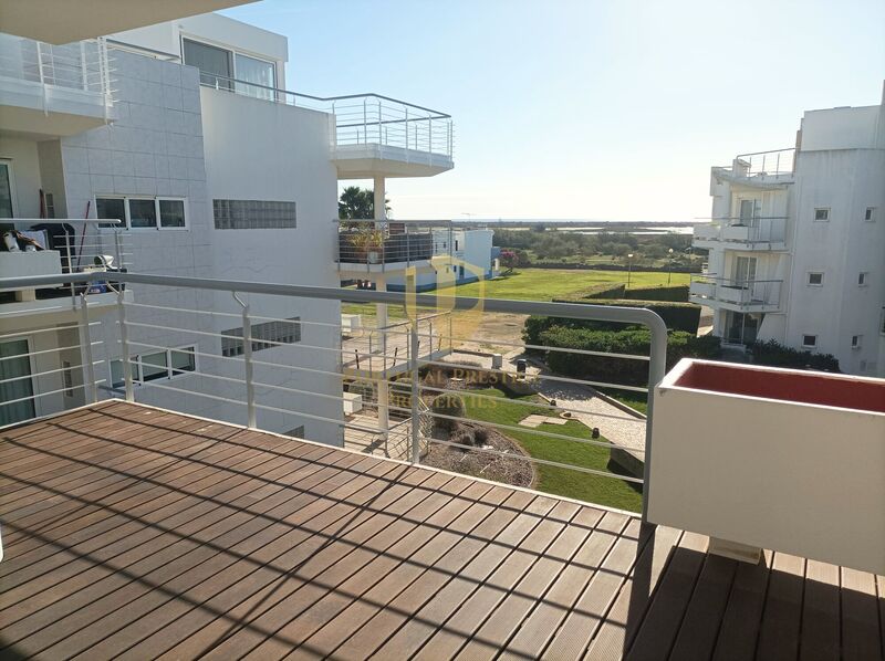 Apartment T2+1 Tavira - kitchen, balcony, air conditioning, swimming pool, equipped, gated community