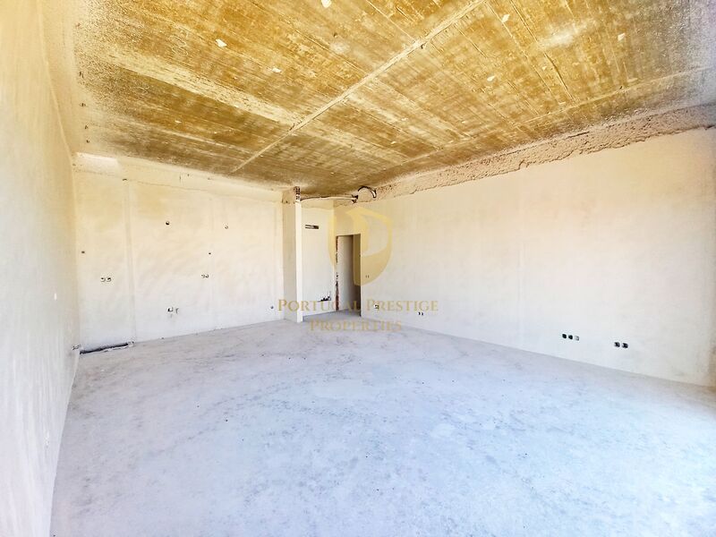 Apartment under construction 2 bedrooms Almancil Loulé - double glazing, great location, parking space, garage, swimming pool