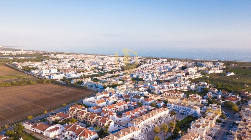 жилой дом V4 Vila Nova de Cacela Vila Real de Santo António - терраса, веранда, барбекю, система кондиционирования