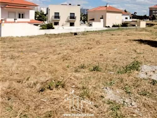 Plot Urban for construction Castelo Branco - water, mains water