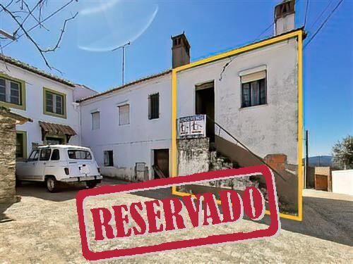 House 2 bedrooms in good condition Sarzedas Castelo Branco - countryside view, store room, fireplace