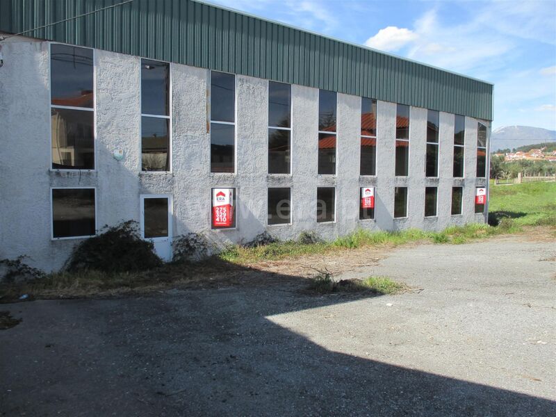 Warehouse with 1185sqm Paul Covilhã